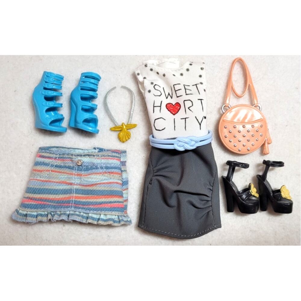 2011 Barbie STARDOLL Sweetheart City W2209 Clothes Fashion Pack *Missing Pc*